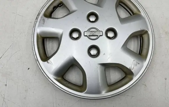 Nissan Bluebird U13 R14 wheel hub/cap/trim 40315-2f005 403152f005