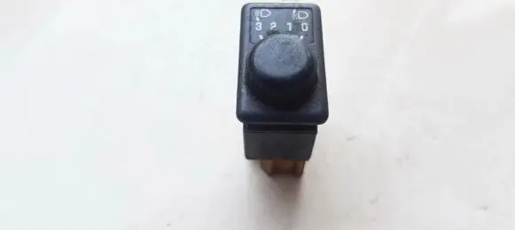 Headlight level height control switch