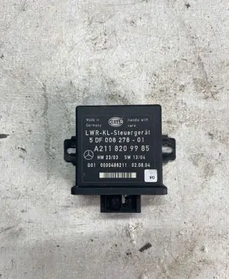 Mercedes-Benz E W211 Light module LCM 5DF00827801 A2118209985 0000488211