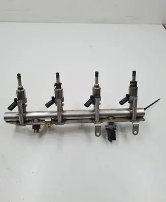 Audi A4 S4 B8 8K Fuel injectors set 06J133317 06J133036B