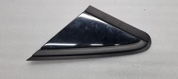 Mercedes-Benz B W246 W242 Fender end trim A2466900187