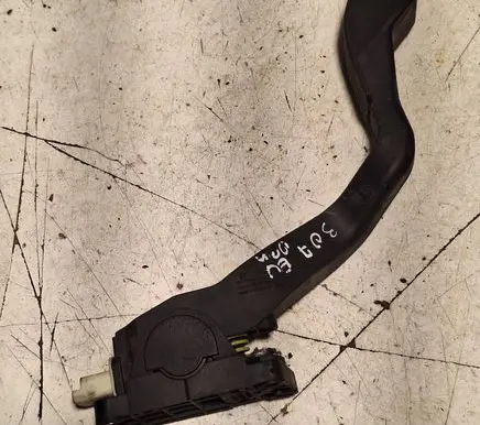 Peugeot 307 Accelerator throttle pedal 0280752251 9646702180