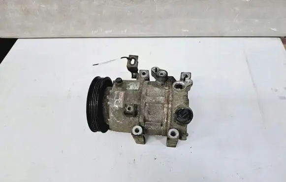 KIA Carens III Air conditioning (A/C) compressor (pump)