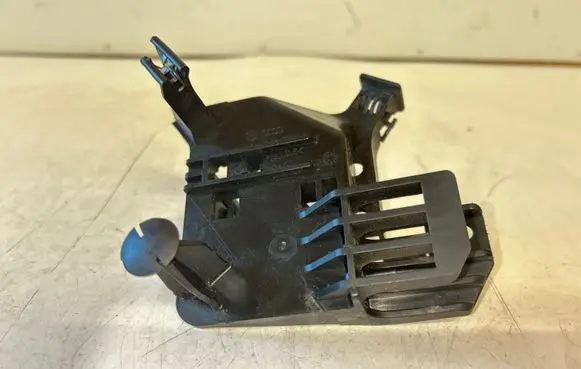 Audi A6 S6 C6 4F Other engine bay part 03L971504A