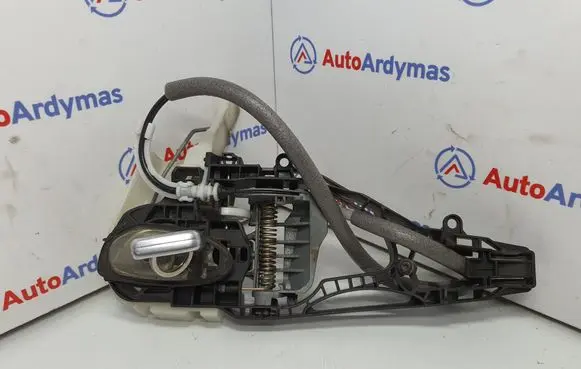 BMW 7 G11 G12 Front door exterior handle/bracket 7377241 51217377241