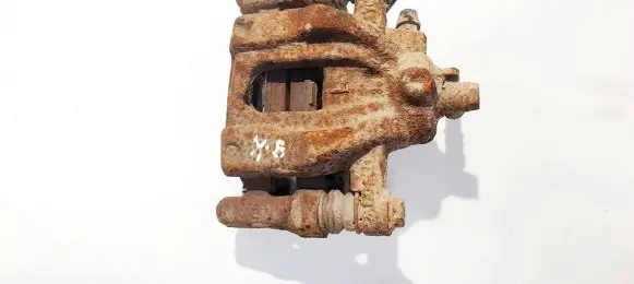 Honda CR-V Rear brake caliper