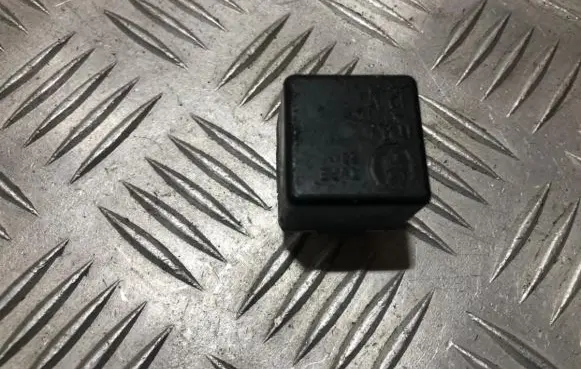 Peugeot 306 Other relay