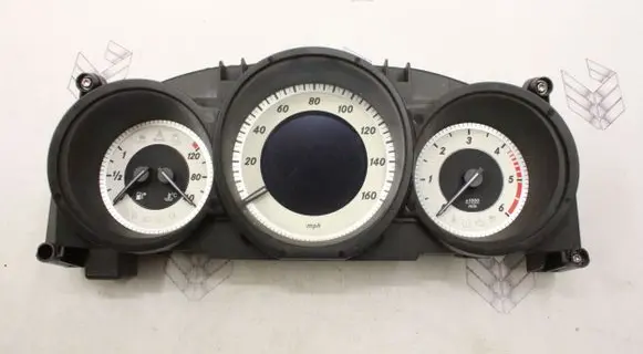 Mercedes-Benz CLS C218 X218 Speedometer (instrument cluster) A2189006801