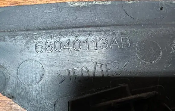 Dodge Challenger Other parcel shelf part 68040113AB