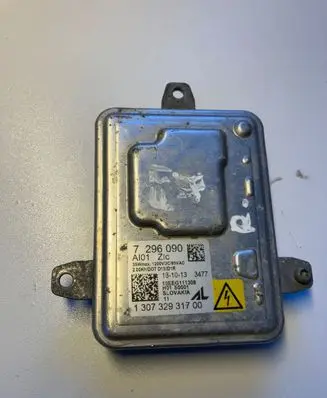 BMW 3 F30 F35 F31 Headlight ballast module Xenon 7296090 130732931700 10EEG111308