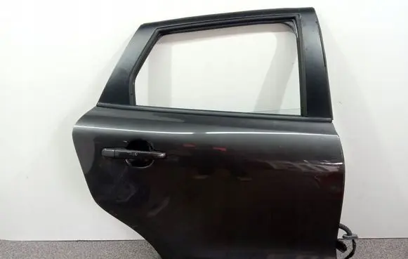Suzuki Baleno IV Front door