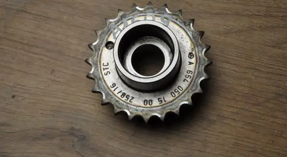 Mercedes-Benz E W213 Timing chain sprocket A6540501500