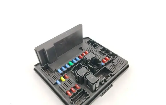 Nissan Qashqai Fuse module 519228324