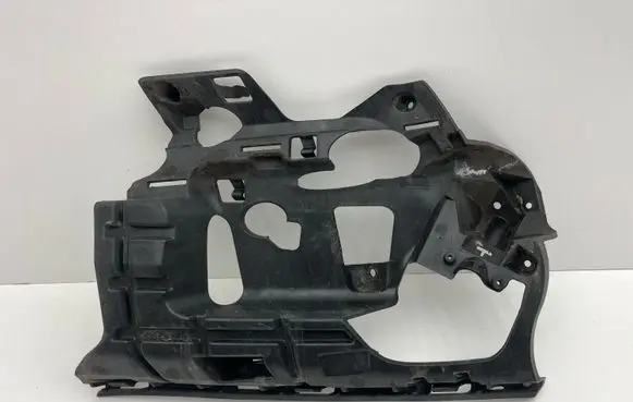 Front bumper mounting bracket