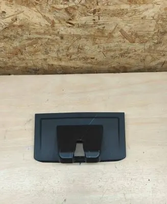Porsche Cayenne (9Y0 9Y3) Tailgate/boot lid lock trim 9Y0827520B 9Y0827520