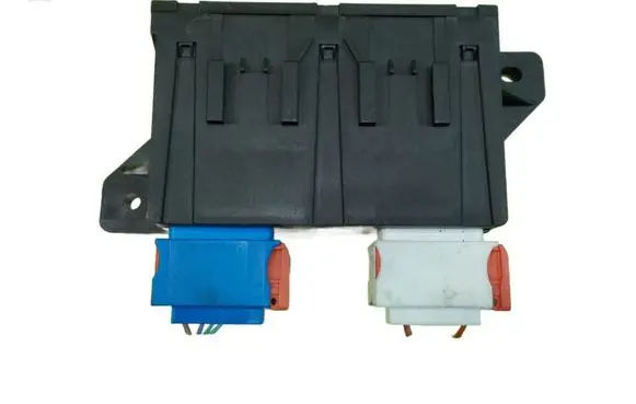 Peugeot 208 I Central body control module 9800559580