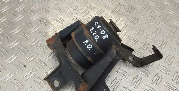 Toyota Corolla Verso AR10 Engine mount bracket