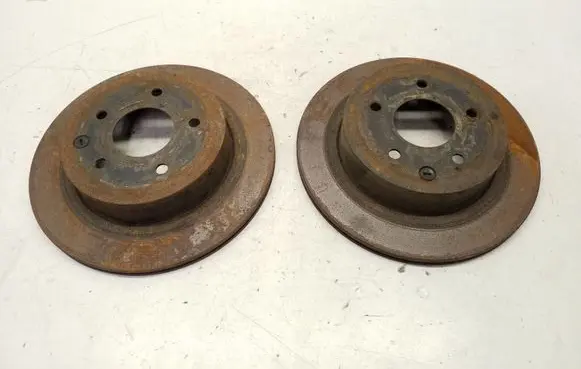 Nissan Leaf I (ZE0) Rear brake disc