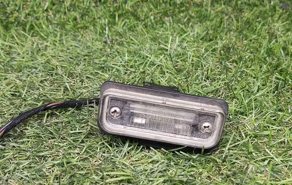 Mercedes-Benz CLS C219 Number plate light A2038200756