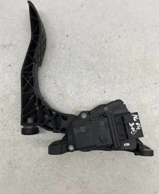 Audi A6 S6 C6 4F Accelerator throttle pedal 4F1723523A 50604 124850