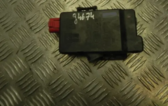 Ford C-MAX I Fuse box set FV6T14A067BC G4674