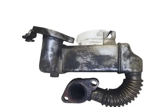 Renault Trafic III (X82) EGR valve cooler 147350678