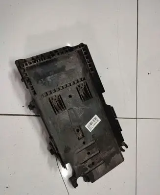 Battery box tray