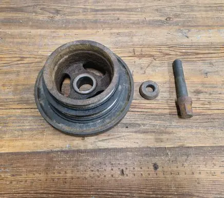 BMW 3 E46 Crankshaft pulley 1438995