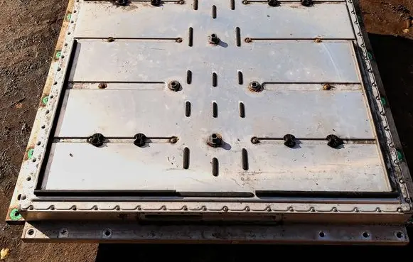 Volkswagen ID.3 Hybrid/electric vehicle battery tray 0Z1915911M 30092020 071915911M