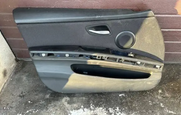 BMW 3 E90 E91 Front door card panel trim
