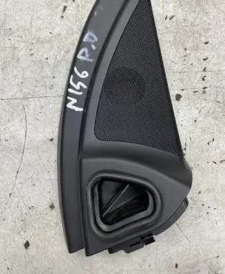Mercedes-Benz ML W164 Front door speaker cover trim A1647201670 302058