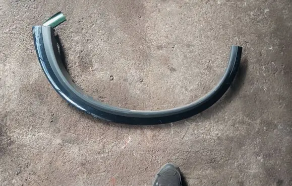 Volvo XC90 Front arch trim 30779577