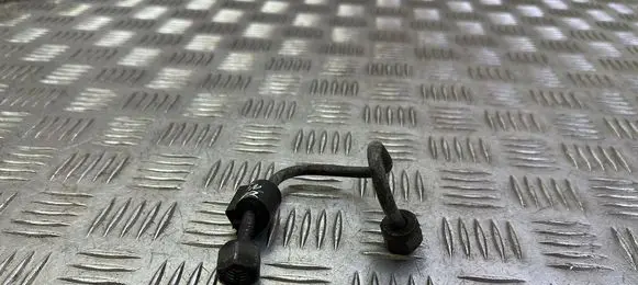 Skoda Rapid (NH) Fuel injector supply line/pipe 