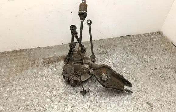 Tesla Model Y Rear wheel hub spindle/knuckle 104445100F 104444100F 118842300A