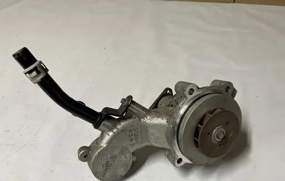 Ford Mustang VI Water pump BR3E8505DC