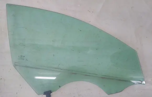 KIA Optima Front door window/glass (coupe) 