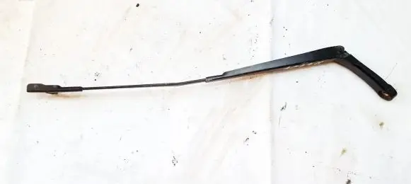 Volkswagen Touran I Front wiper blade arm 1t0955410a