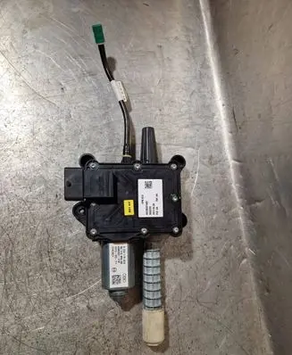 Citroen DS5 Hand brake/parking brake motor 9677589580 3142651 0204779503