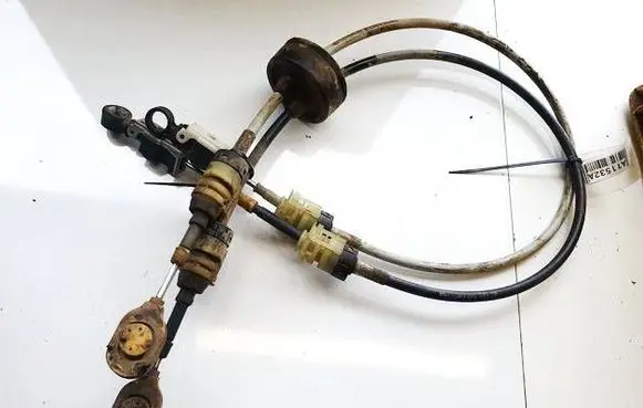 Opel Astra G Gear shift cable linkage