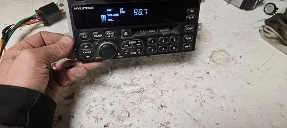 Hyundai Sonata Radio/CD/DVD/GPS head unit 9618034202 H850yfn