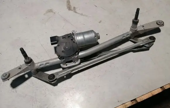 Buick Encore GX I Front wiper linkage and motor 42758054 0390243621 0198230024