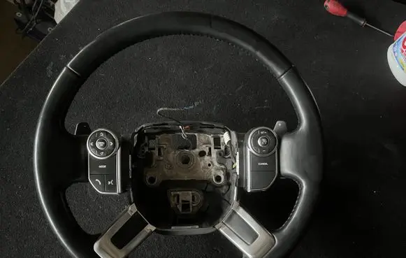 Land Rover Discovery 5 Steering wheel GK523F563AC8PVJ