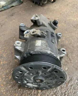 Toyota RAV 4 (XA30) Air conditioning (A/C) compressor (pump) 4472601257 5SE12C