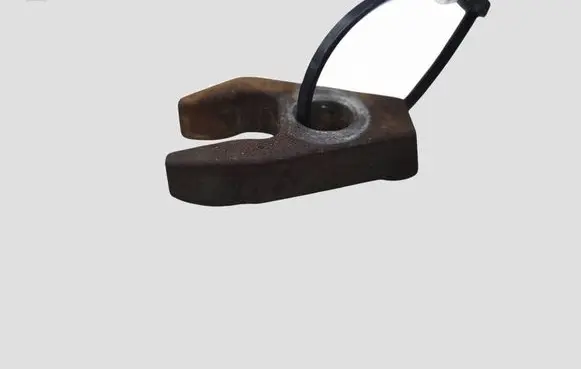 Jeep Cherokee KJ Fuel Injector clamp holder