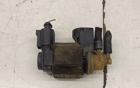 Audi A4 S4 B9 Turbo solenoid valve 059906629F