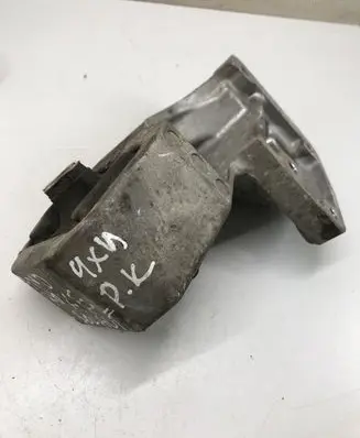Jeep Grand Cherokee (WK) Engine mount bracket 52090309AD