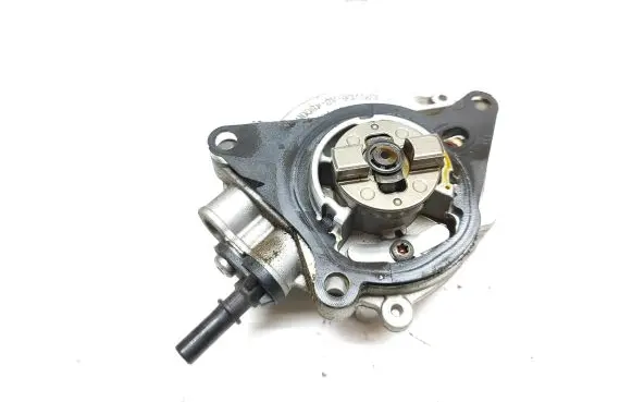Peugeot 208 Vacuum pump 9812133880 16K92080