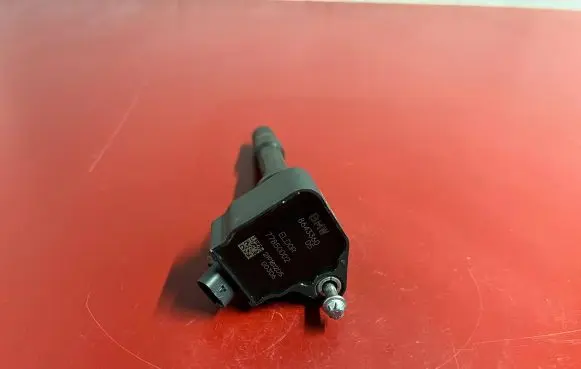 BMW X7 G07 High voltage ignition coil 8643360