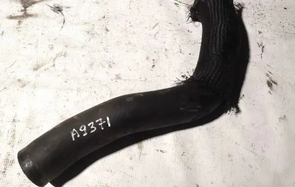 Mazda 3 I Intercooler hose/pipe