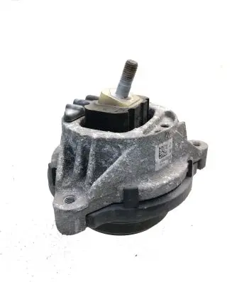BMW 3 F30 F35 F31 Engine mount bracket 6854252